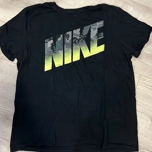 Men’s XL Nike T-shirt